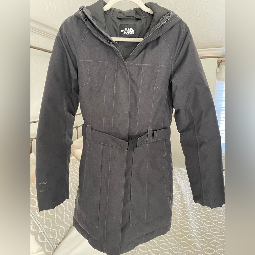 North Face Small Winter Coat - like new.